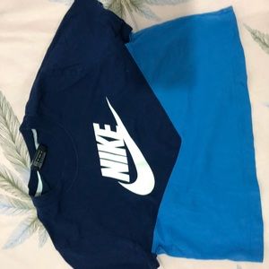 Una camisa Nike , size : Xs
